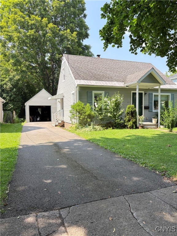 102 Hopson Street Utica, NY 13502 - Photo 3 of 23