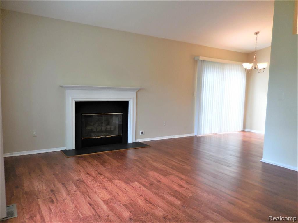 3097 High Pointe Ridge Road Lake Orion, MI 48359 - Photo 10 of 38
