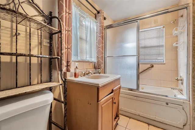 $560,000 | 2520 West St Conrad Street, Tampa, FL 33607