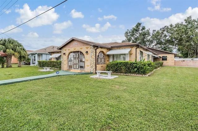$560,000 | 2520 West St Conrad Street, Tampa, FL 33607