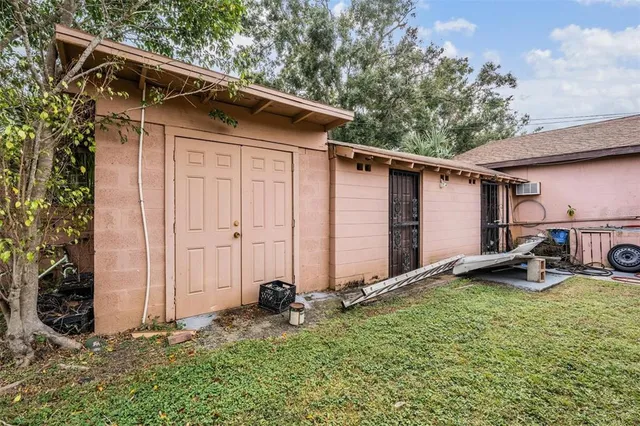 $560,000 | 2520 West St Conrad Street, Tampa, FL 33607