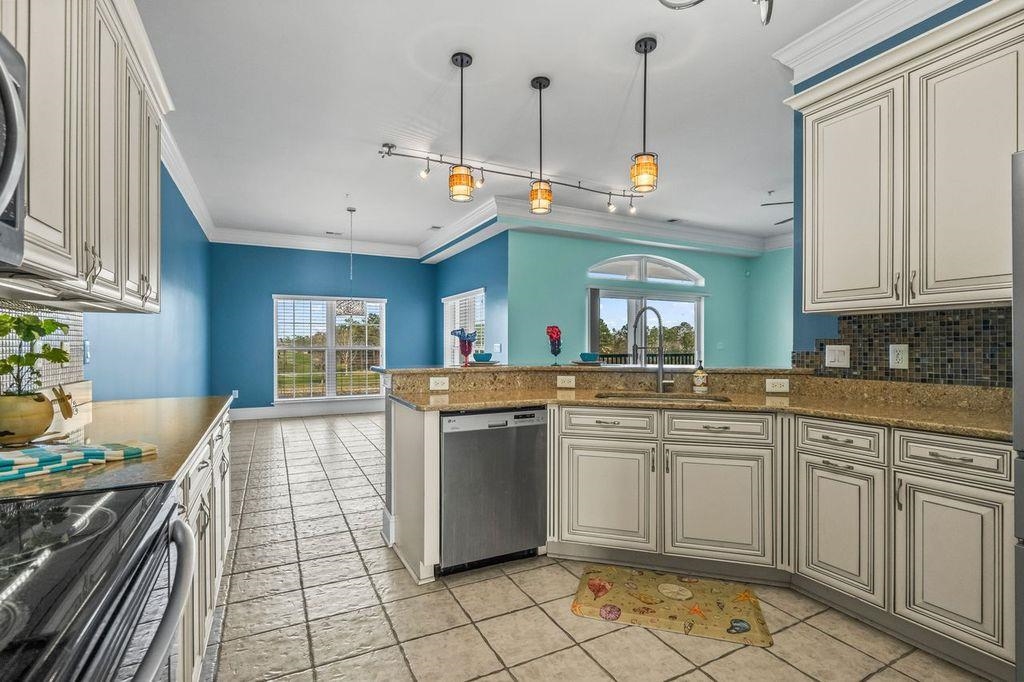 265 Venice Way, Unit I305 Myrtle Beach, SC 29577 - Photo 11 of 31