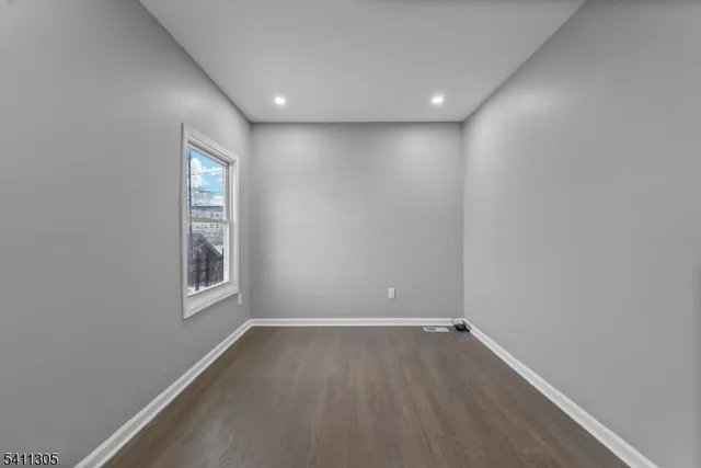 $2,600 | 467 Summer Avenue, Unit 1, Newark, NJ 07104