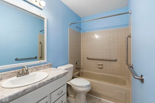 $224,900 | 4694 Stansbury Lane, Indianapolis, IN 46254