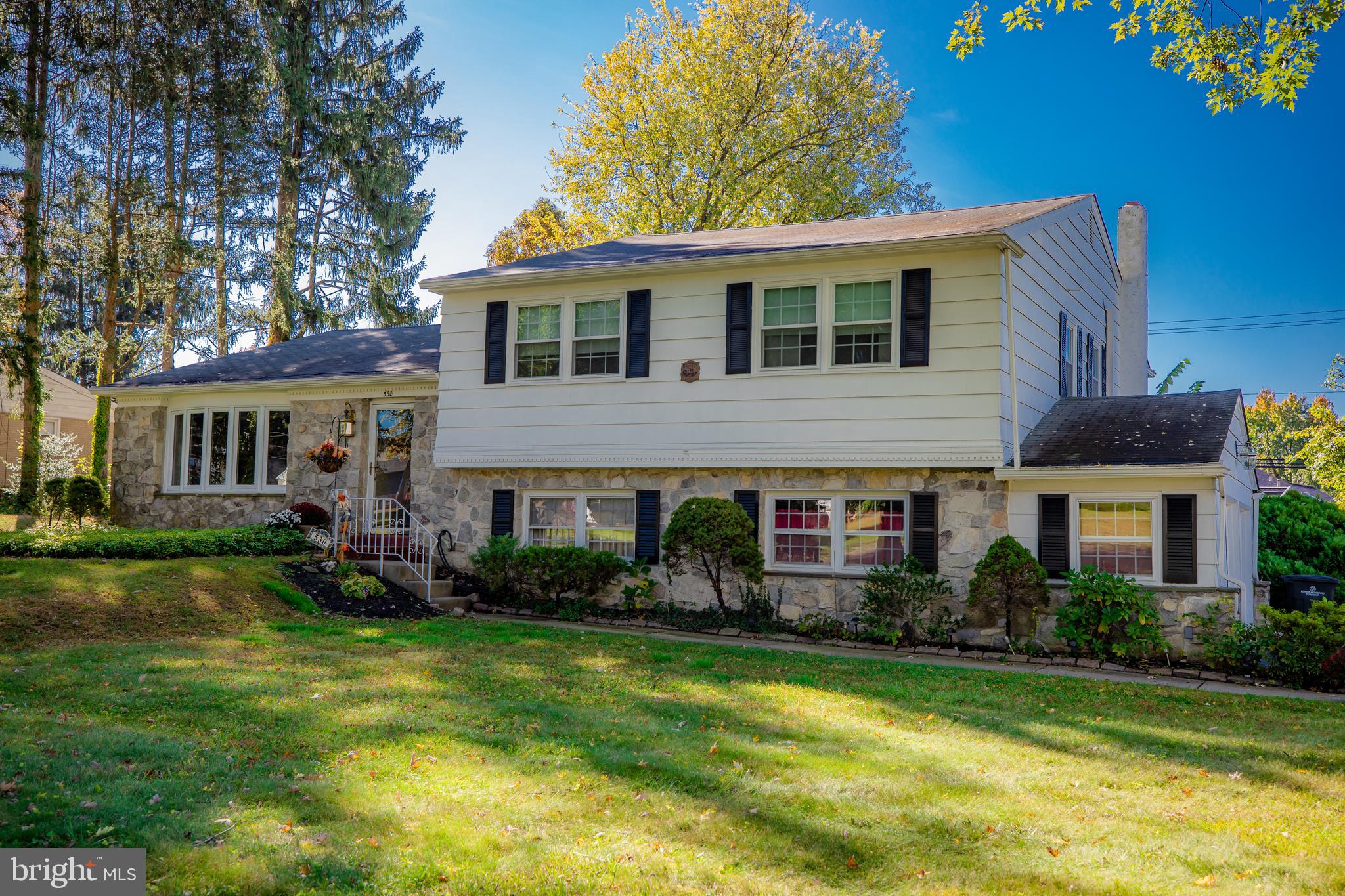 530 Andrew Road Huntingdon Valley, PA 19006 - Photo 2 of 33 Gallery Image 2