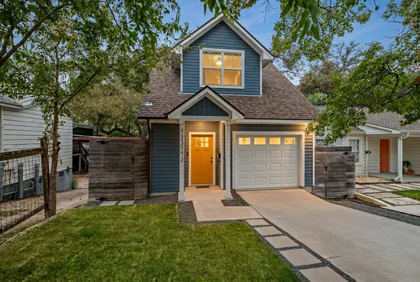 $599,000 | 3304 Hollywood Avenue, Unit 2, Austin, TX 78722