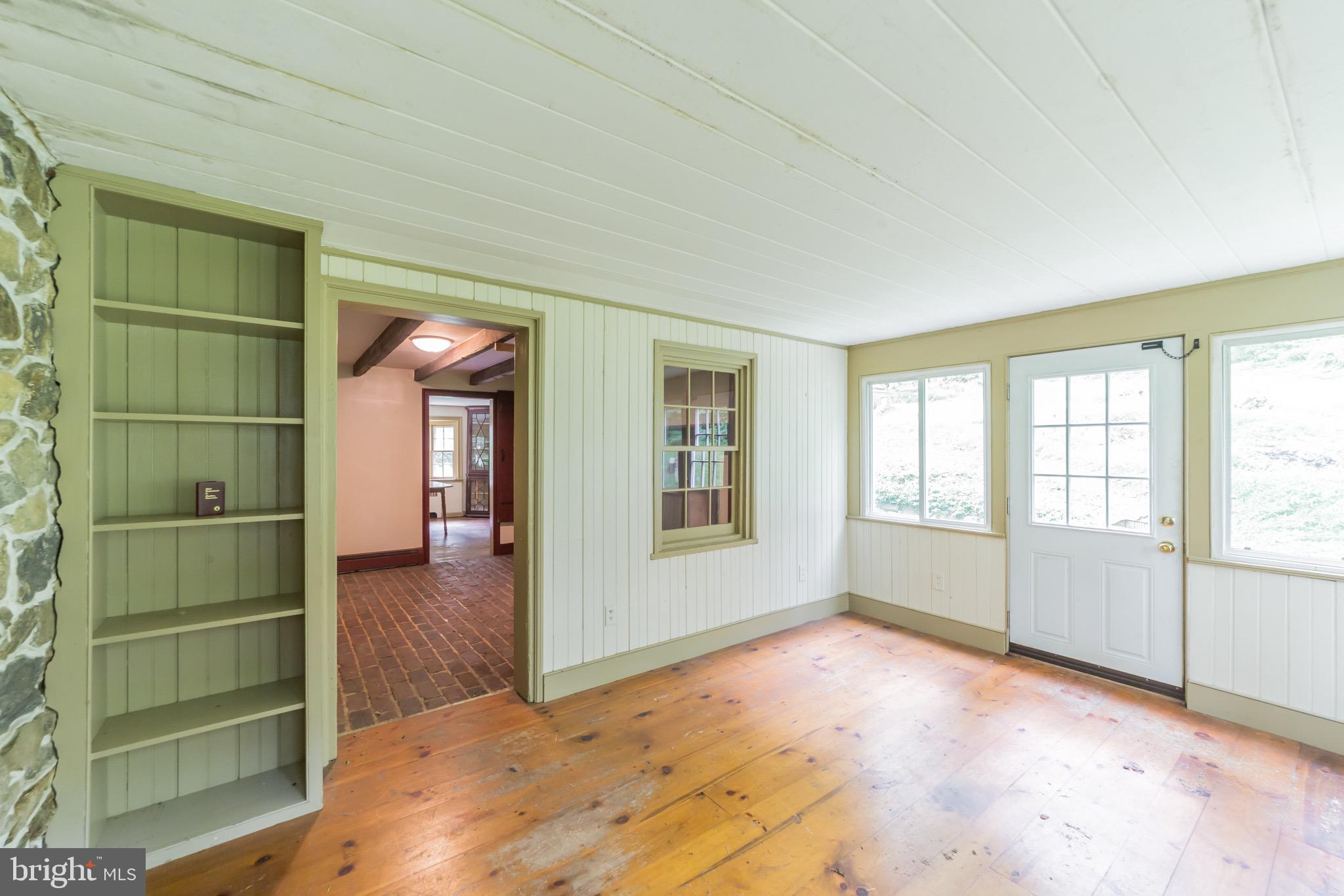 416 County Park Road Pottstown, PA 19465 - Photo 11 of 37 Sun Room