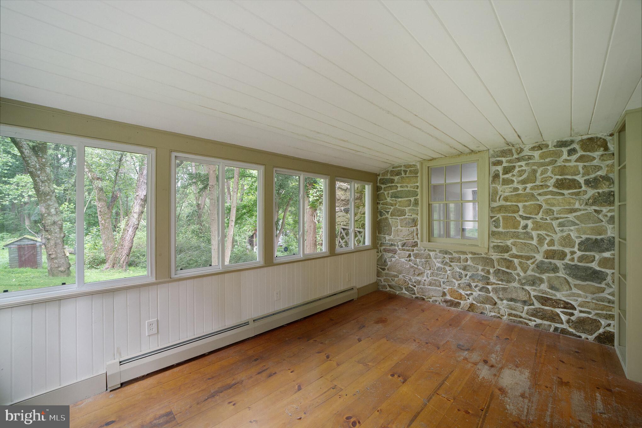 416 County Park Road Pottstown, PA 19465 - Photo 9 of 37 Sun Room