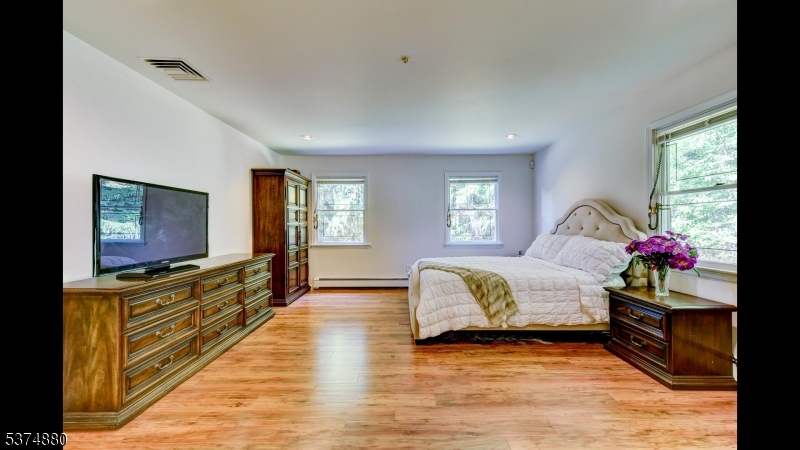 89 Pocono Road Denville, NJ 07834 - Photo 18 of 44