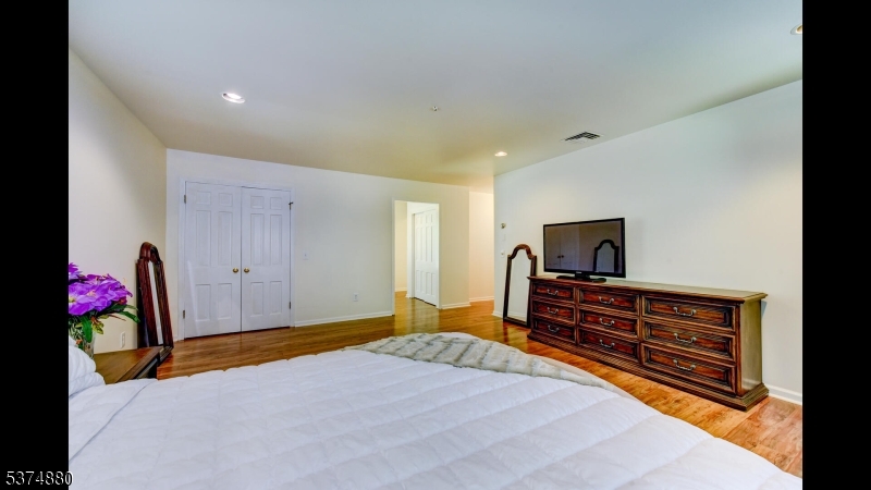 89 Pocono Road Denville, NJ 07834 - Photo 19 of 44