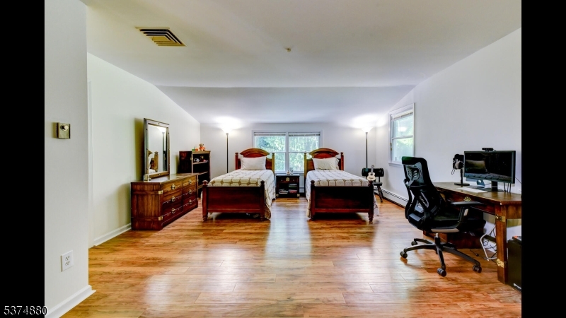 89 Pocono Road Denville, NJ 07834 - Photo 28 of 44