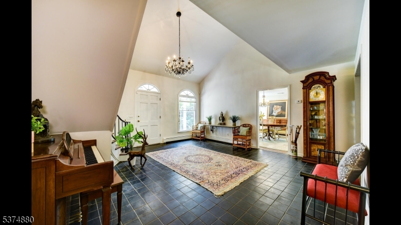 89 Pocono Road Denville, NJ 07834 - Photo 3 of 44