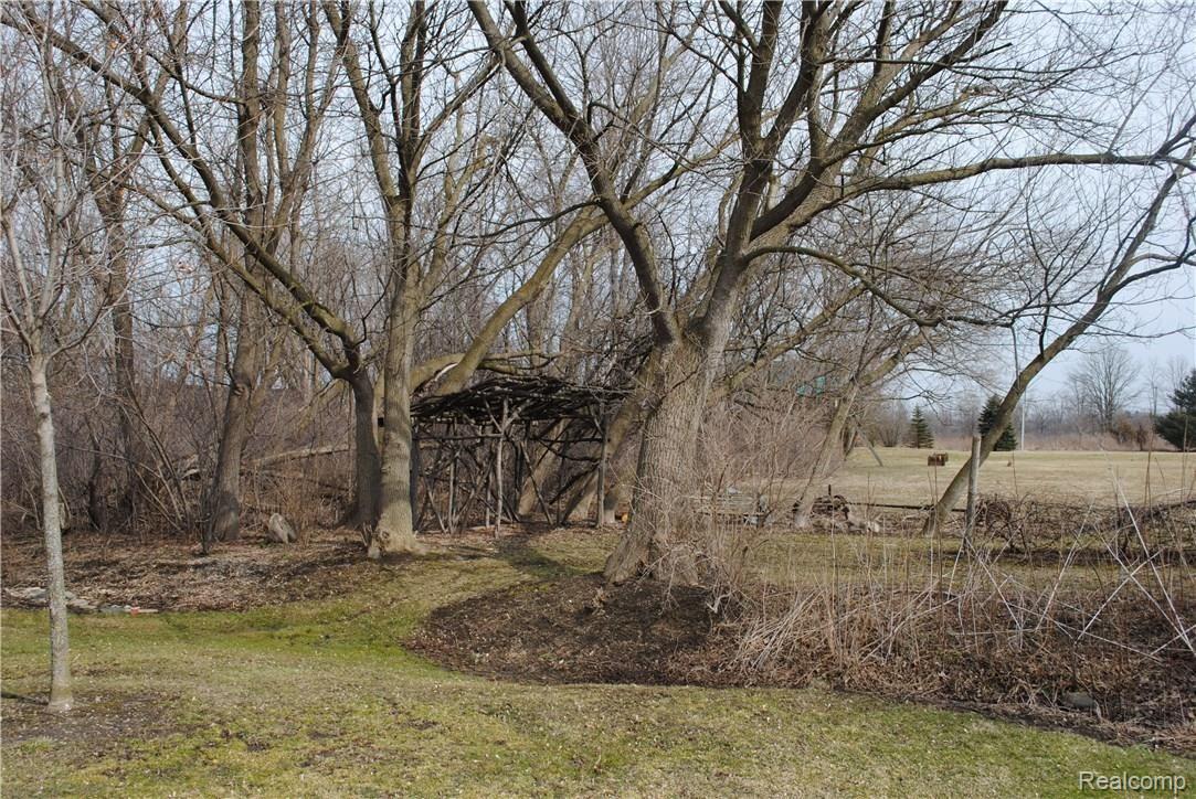 19941 28 Mile Road Ray, MI 48096 - Photo 7 of 37 DSC_0970.JPG