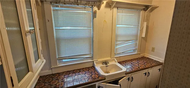 $165,000 | 1101 West Broadway Boulevard, Sedalia, MO 65301