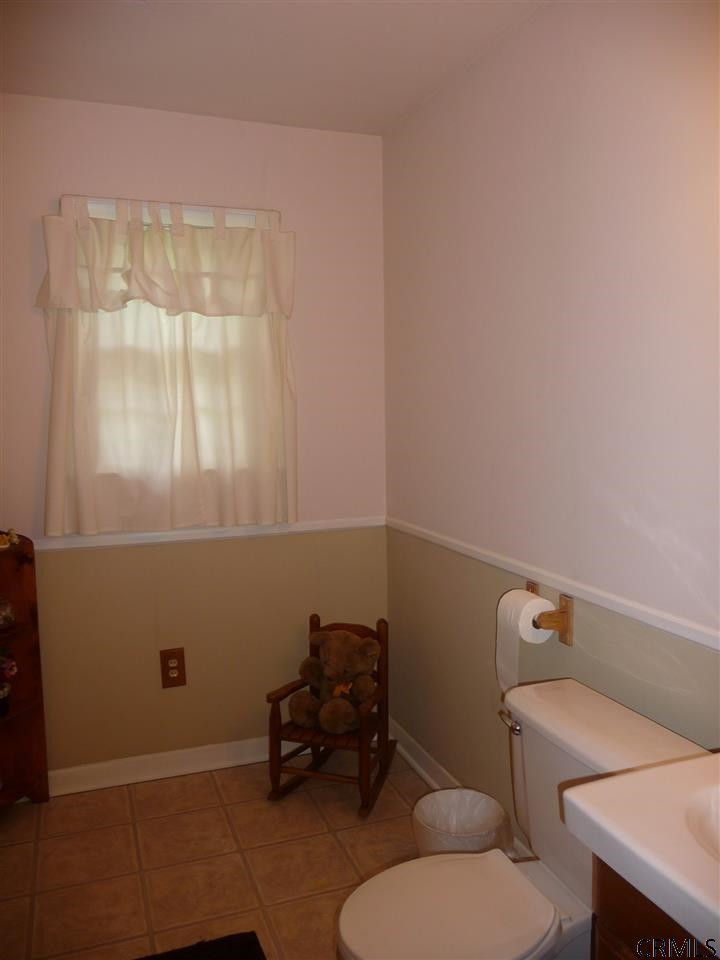 1366 Rowe Road Niskayuna, NY 12309 - Photo 12 of 25 Photo 12