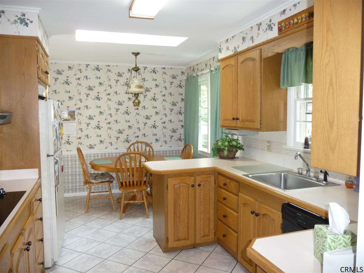 1366 Rowe Road Niskayuna, NY 12309 - Photo 20 of 25 Photo 20