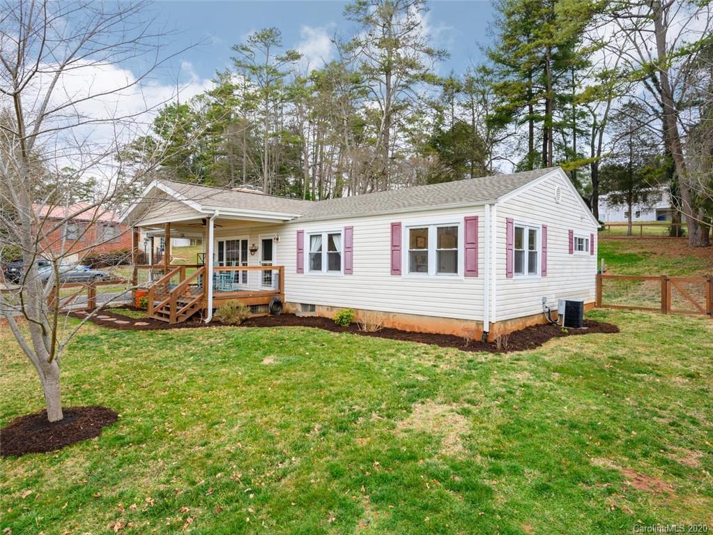 75 Wendover Road Asheville, NC 28806 - Photo 3 of 26 Gallery Image 3