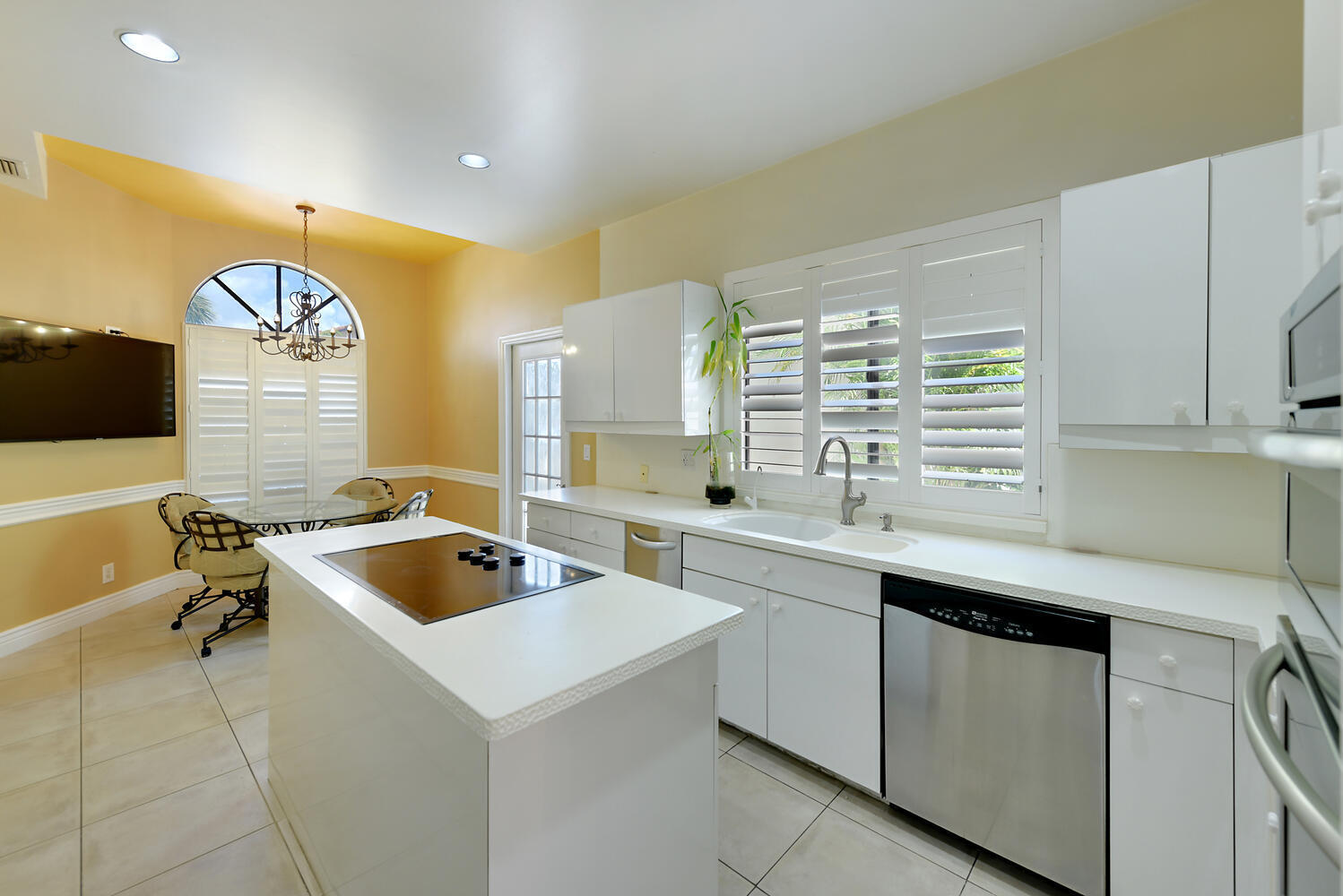 23149 Via Stel Boca Raton, FL 33433 - Photo 20 of 33 23149 Via Stel Boca Raton FL-large-029-0
