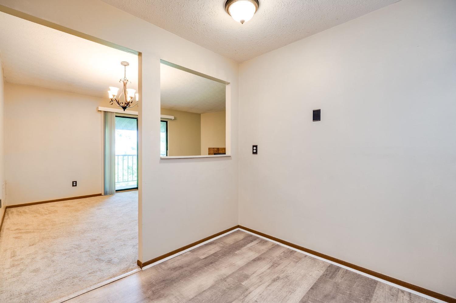 522 Riddle Road, Unit 23 Cincinnati, OH 45220 - Photo 17 of 25 Gallery Image 17
