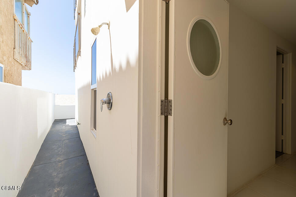 3405 Ocean Drive Oxnard, CA 93035 - Photo 11 of 42 3405 Ocean -16