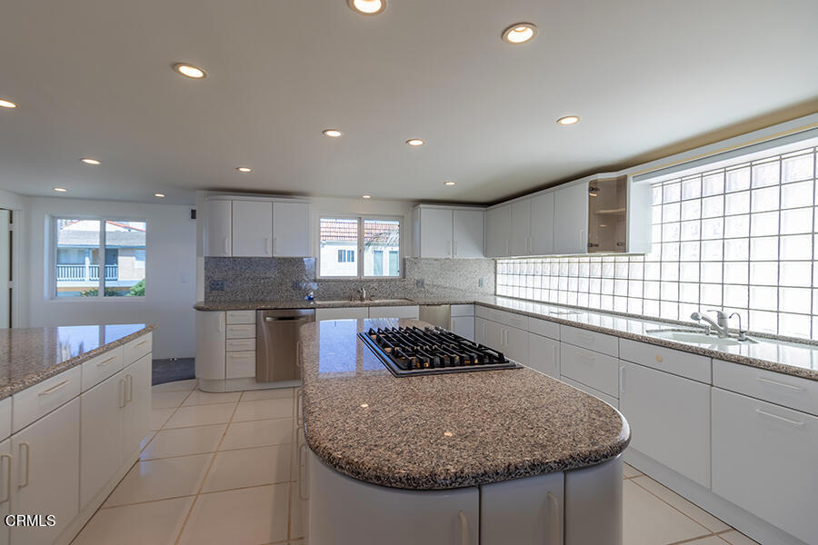 3405 Ocean Drive Oxnard, CA 93035 - Photo 22 of 42 3405 Ocean -33