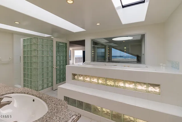 $4,750,000 | 3405 Ocean Drive, Oxnard, CA 93035