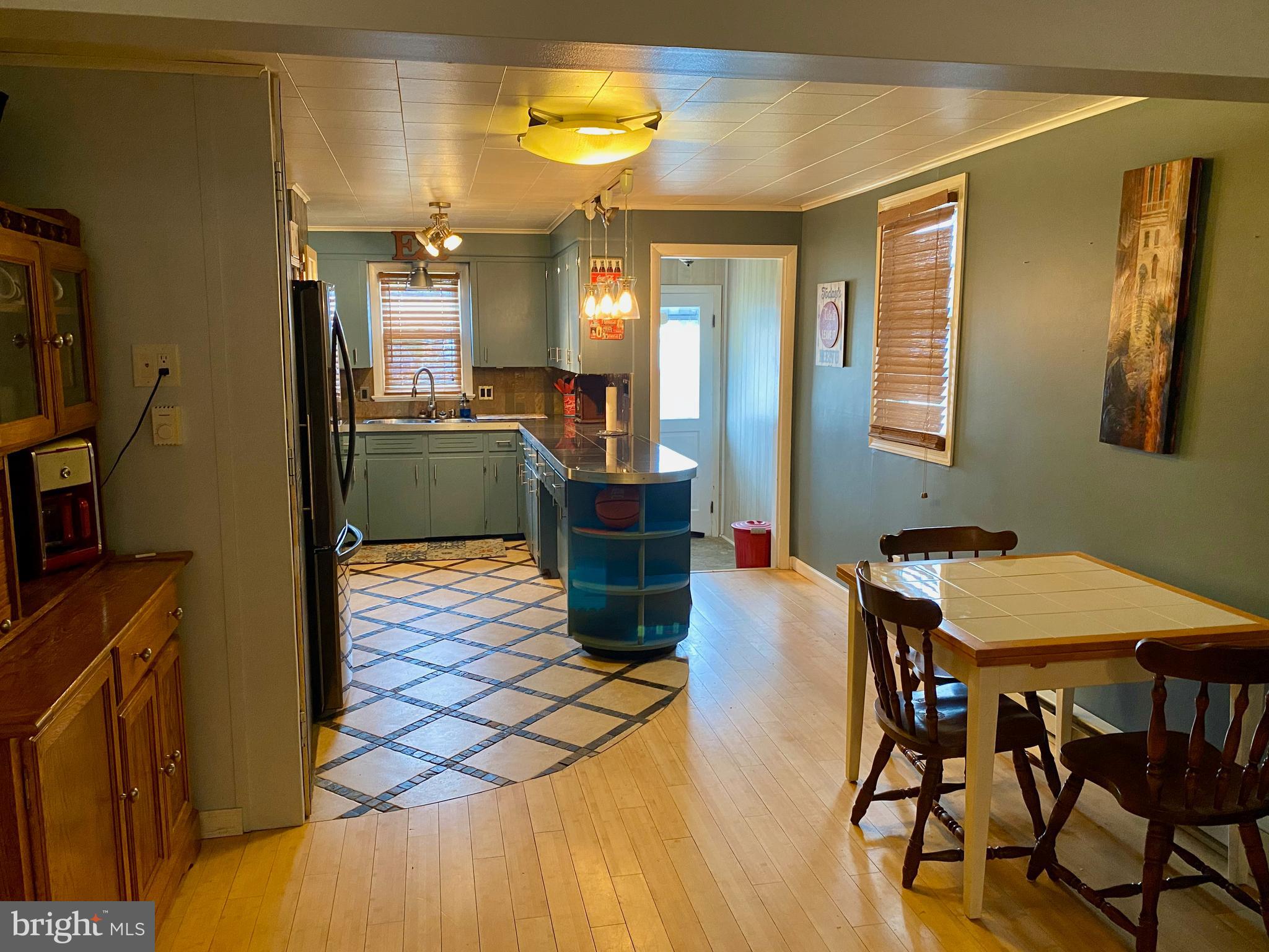 405 Pine Street Hanover, PA 17331 - Photo 8 of 22 Gallery Image 8
