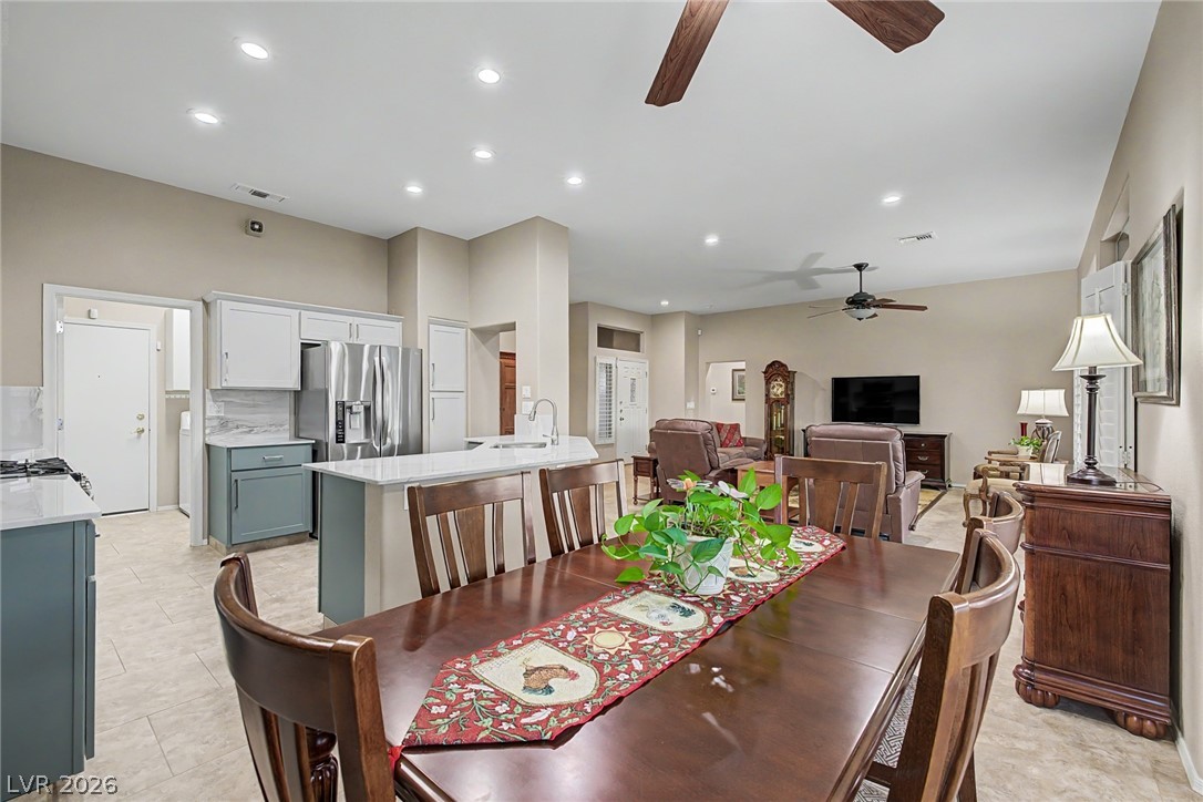 9904 Villa Ridge Drive Las Vegas, NV 89134 - Photo 15 of 35