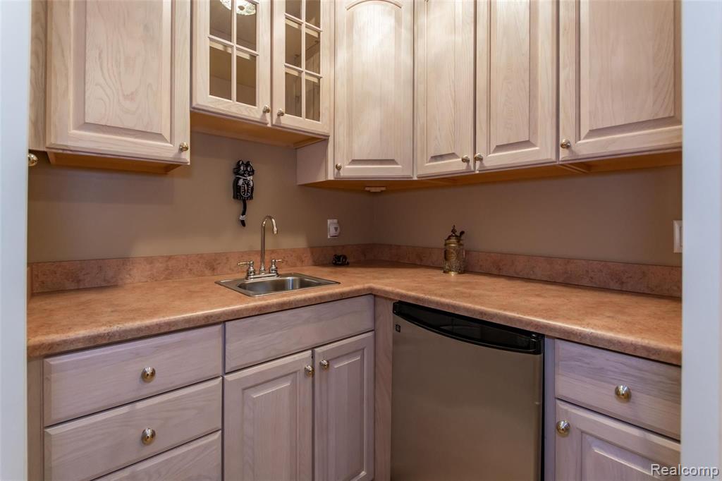2349 Riverside Pointe Drive St. Joseph, MI 49085 - Photo 44 of 62