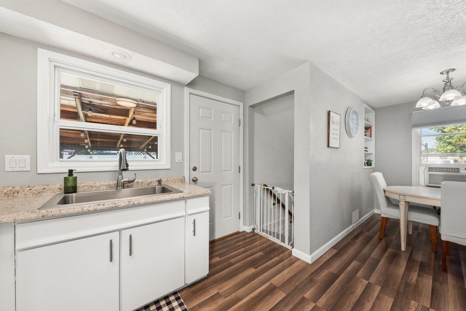 2319 West Decatur Avenue Spokane, WA 99205 - Photo 13 of 29