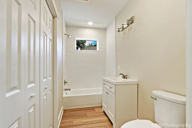 $475,000 | 37925 North Lake Vista Terrace, Spring Grove, IL 60081