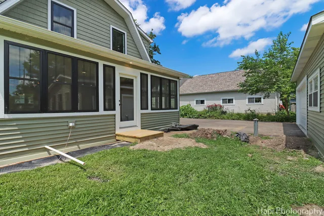 $475,000 | 37925 North Lake Vista Terrace, Spring Grove, IL 60081