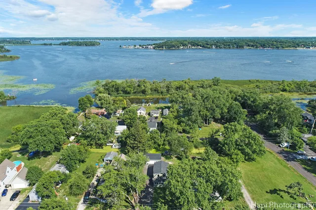 $475,000 | 37925 North Lake Vista Terrace, Spring Grove, IL 60081