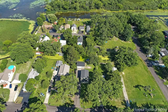 $475,000 | 37925 North Lake Vista Terrace, Spring Grove, IL 60081