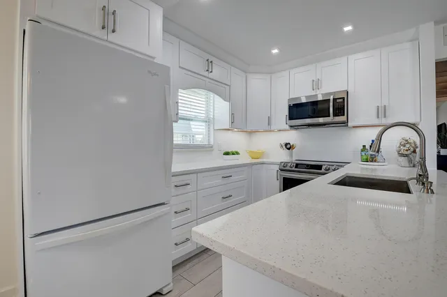 $154,900 | 461 Brittany Drive, Delray Beach, FL 33446