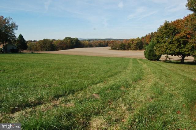 2475 Meeting House Road Spring Grove, PA 17362 - Photo 4 of 6