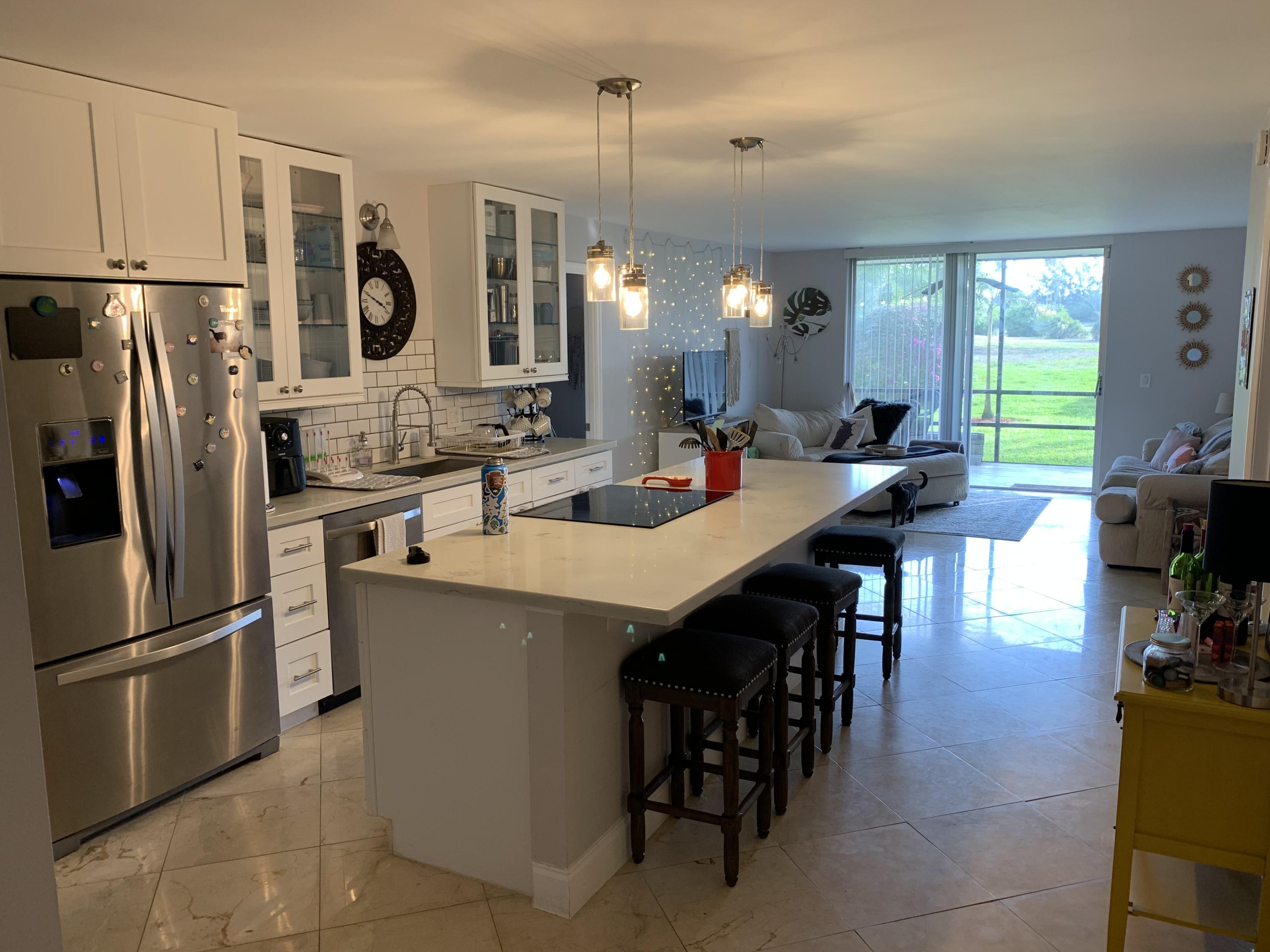 6400 Northwest 2nd Avenue, Unit 1240 Boca Raton, FL 33487 - Photo 5 of 27 kitchen