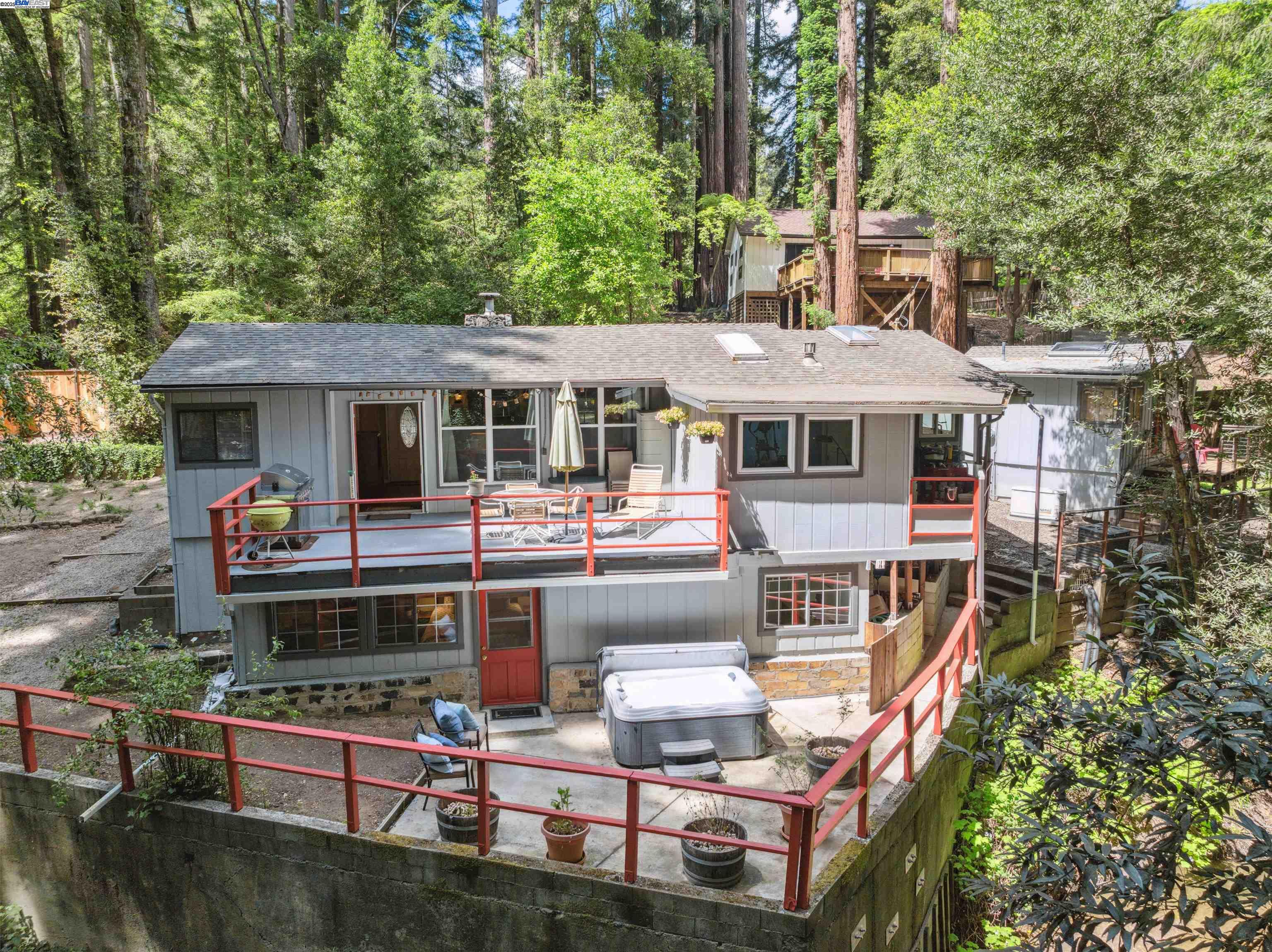 495 Primavera Road Boulder Creek, CA 95006 - Photo 32 of 33 a front view of a house with a garden