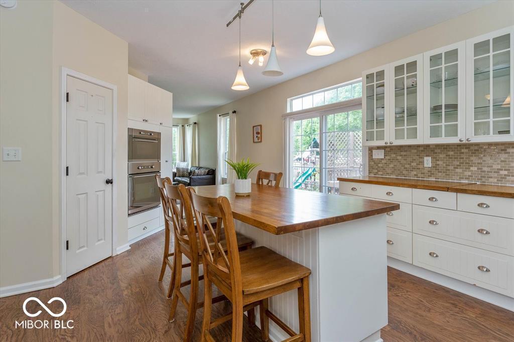 10436 Prairie Fox Drive Fishers, IN 46037 - Photo 3 of 16