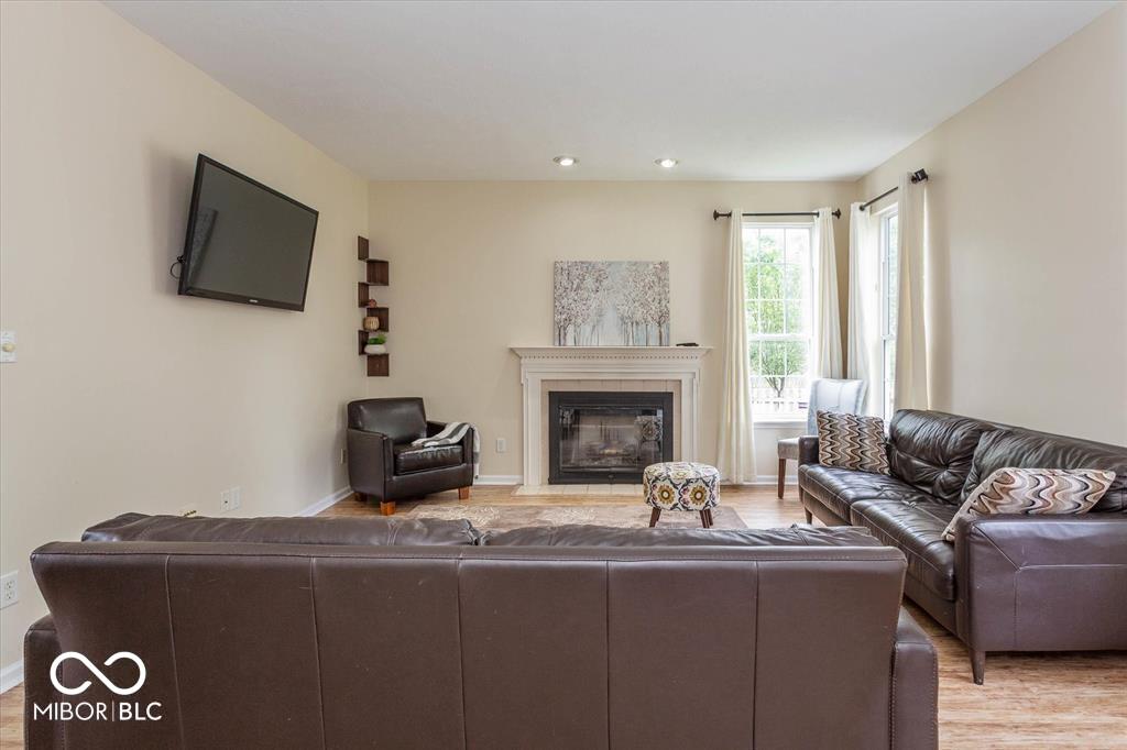 10436 Prairie Fox Drive Fishers, IN 46037 - Photo 5 of 16