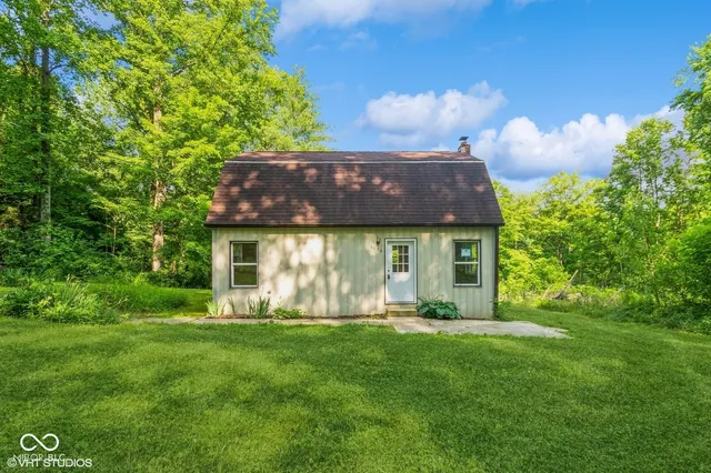 $144,900 | 6570 North Private Road 525 East, North Vernon, IN 47265