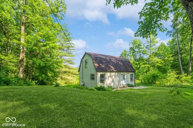 $144,900 | 6570 North Private Road 525 East, North Vernon, IN 47265