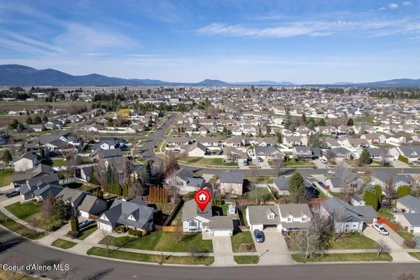 $554,900 | 2639 West Blueberry Circle, Hayden, ID 83835
