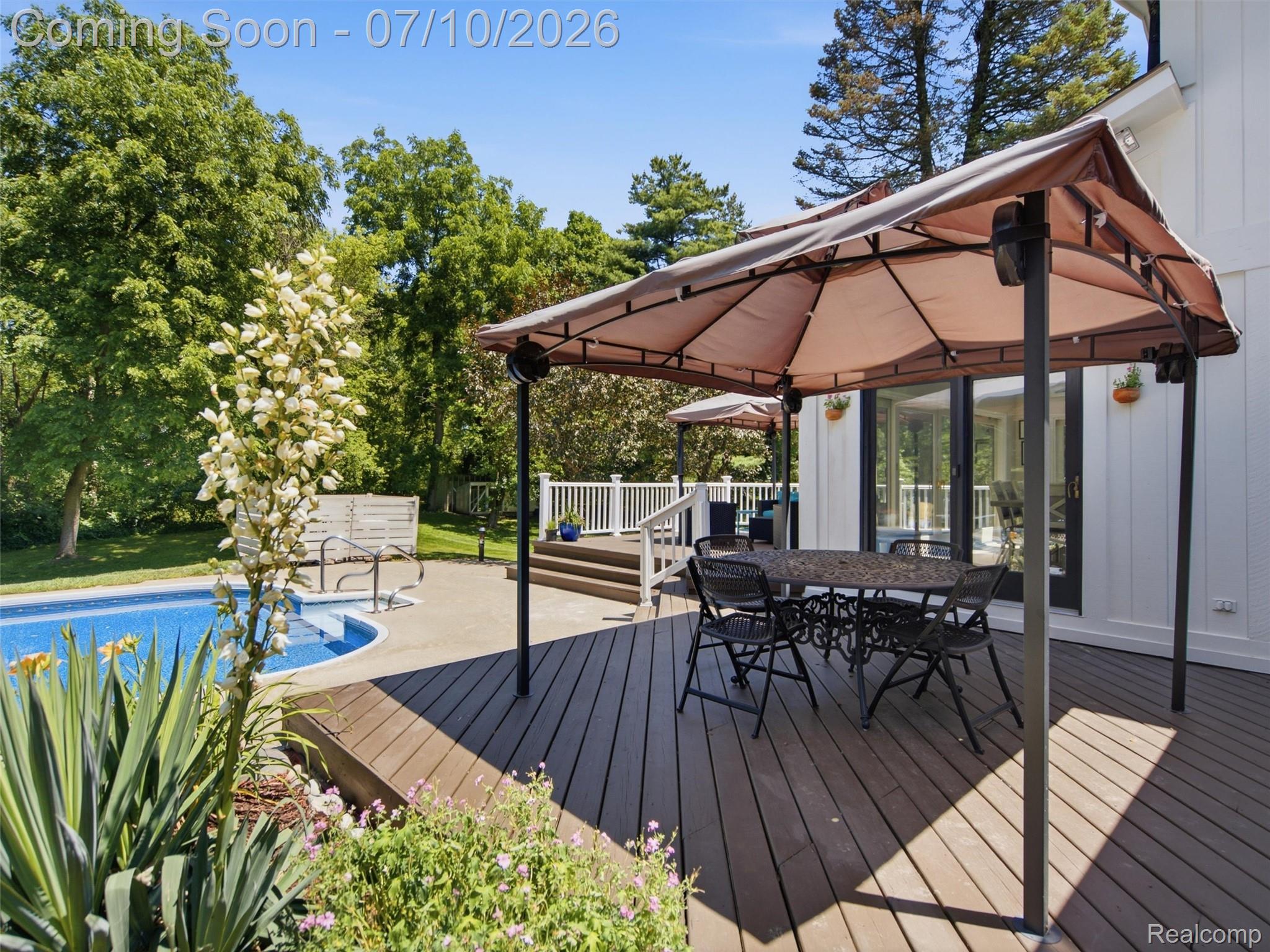 670 West Snell Road Rochester, MI 48306 - Photo 54 of 76 094-DSC09511.jpg