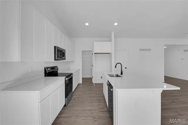 $379,000 | 700 Switchgrass Drive, Wentzville, MO 63385