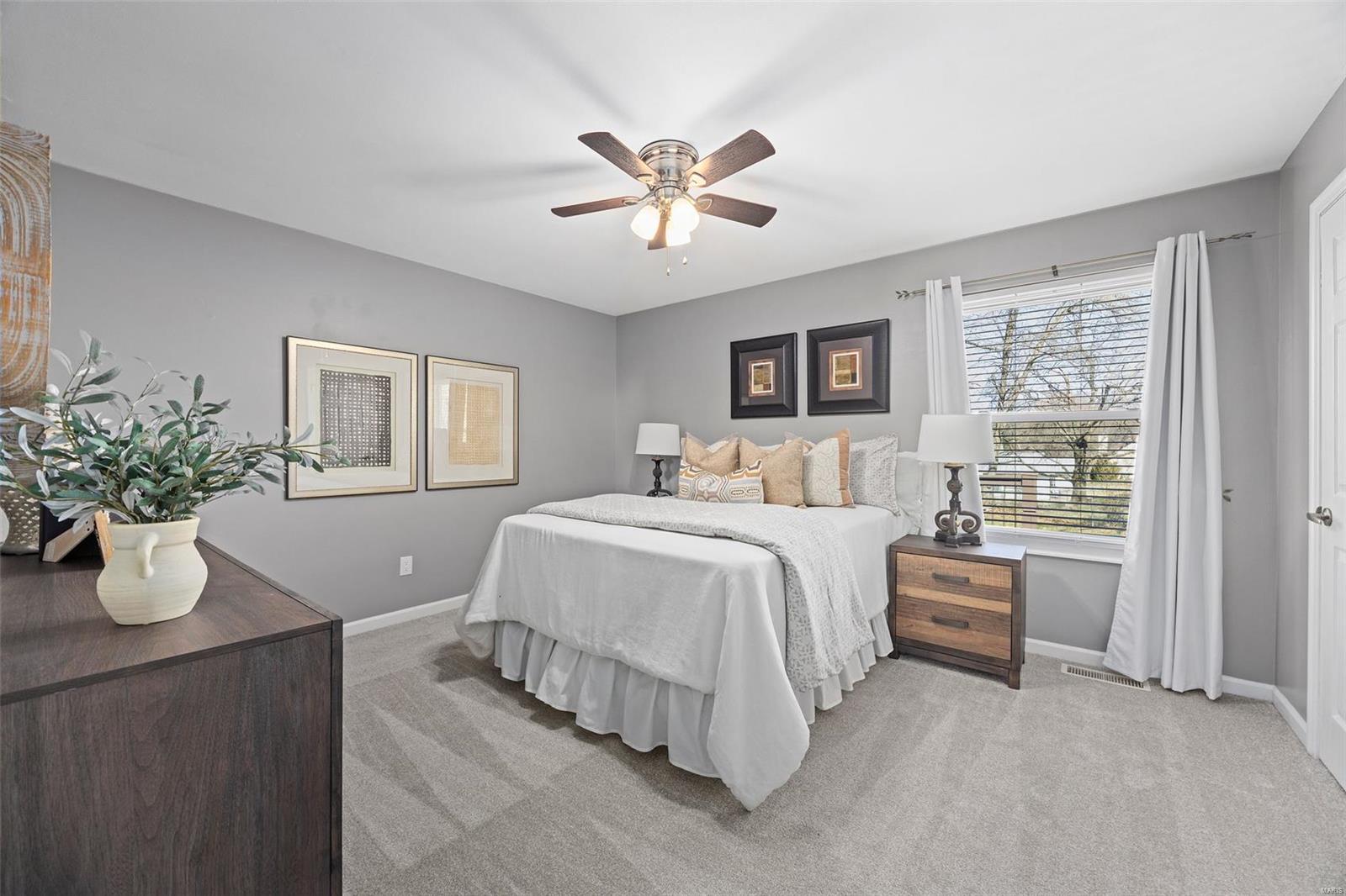 825 Forest Village Drive Ballwin, MO 63021 - Photo 7 of 22