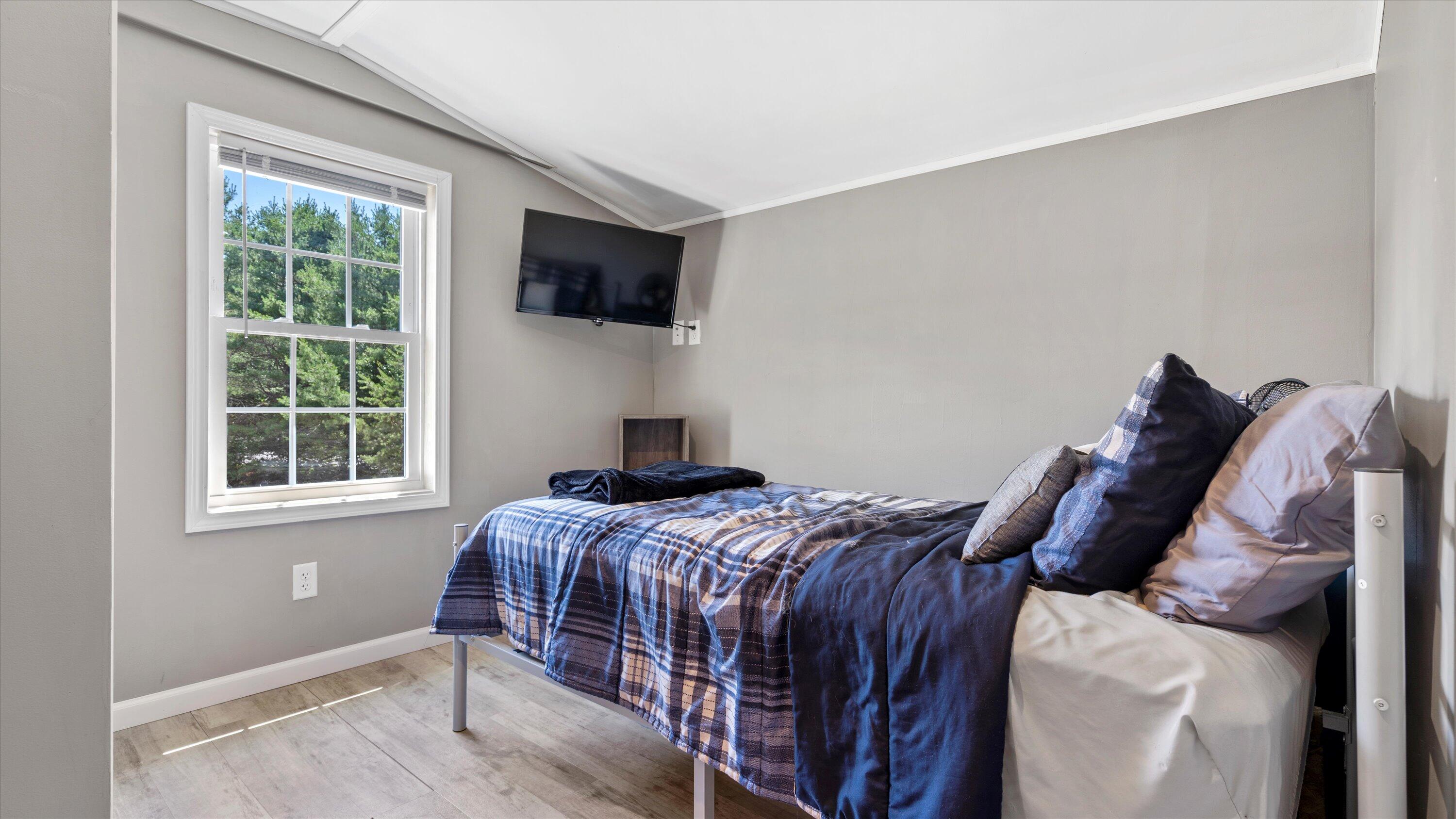 329 Country Club Road Sanford, ME 04073 - Photo 15 of 23 329 Country Club - Bedroom 2
