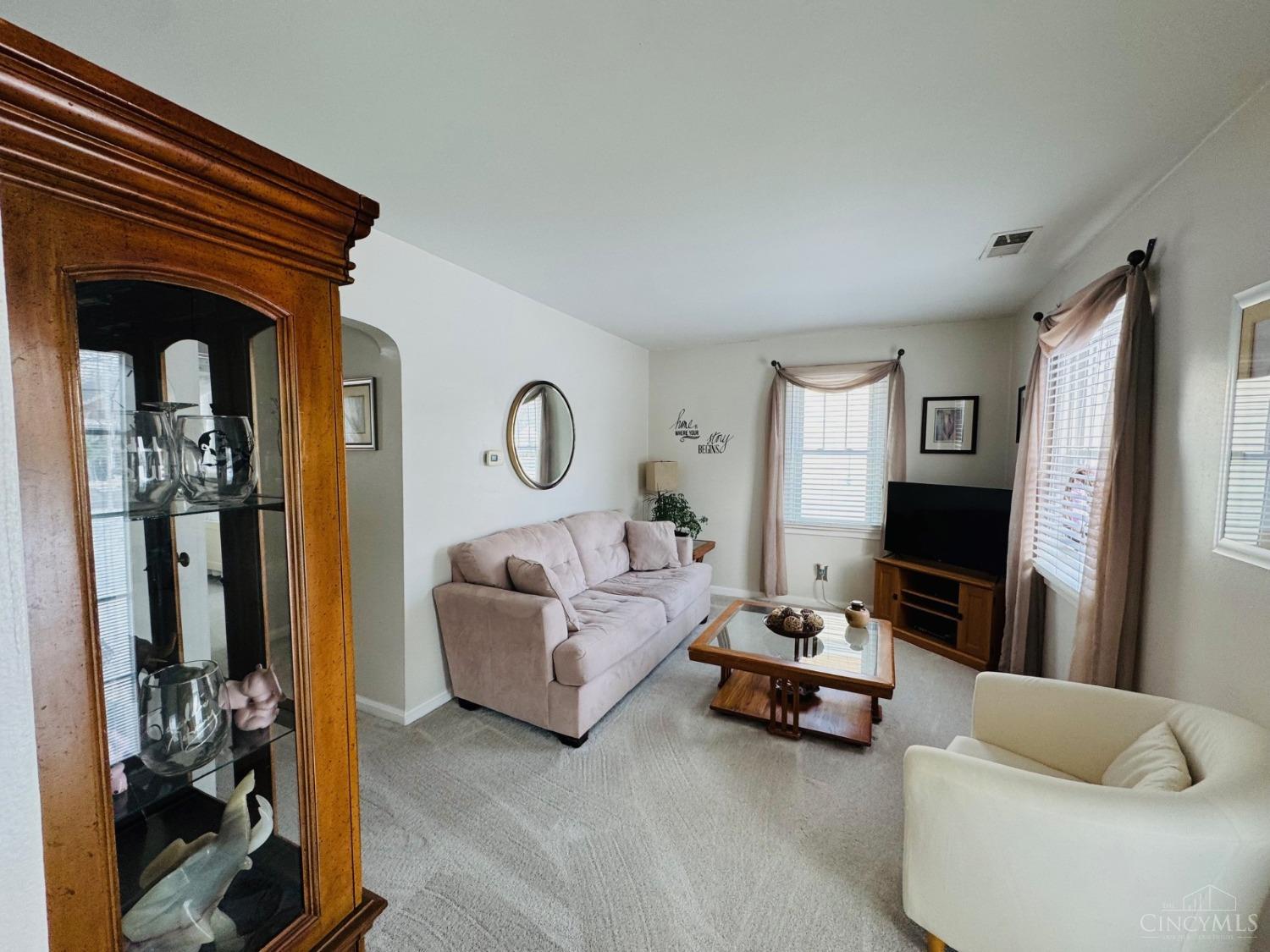 4565 Cooper Road Blue Ash, OH 45242 - Photo 3 of 17 Gallery Image 3
