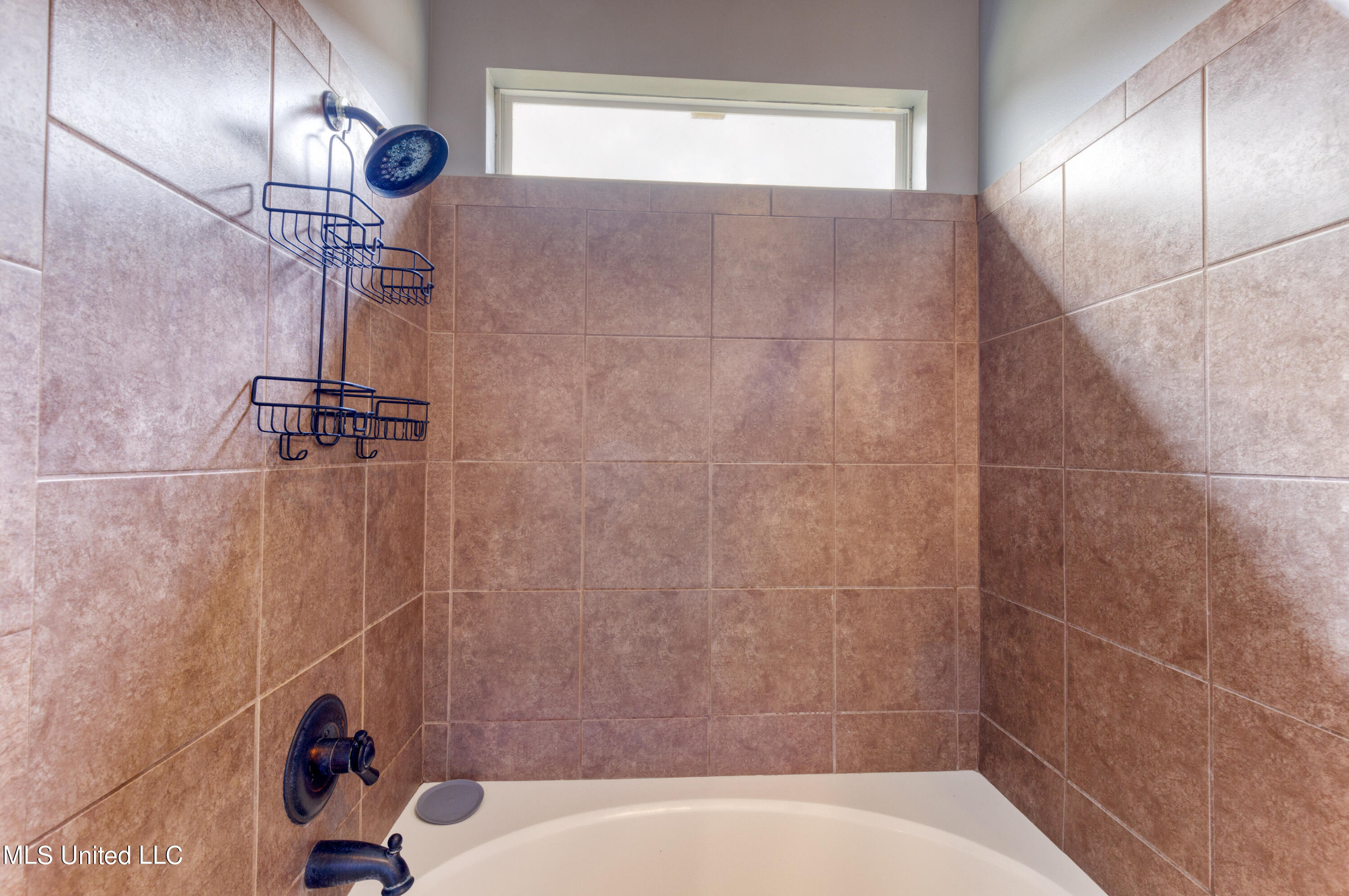 6720 Tunica Road Biloxi, MS 39532 - Photo 16 of 30 Primary bath
