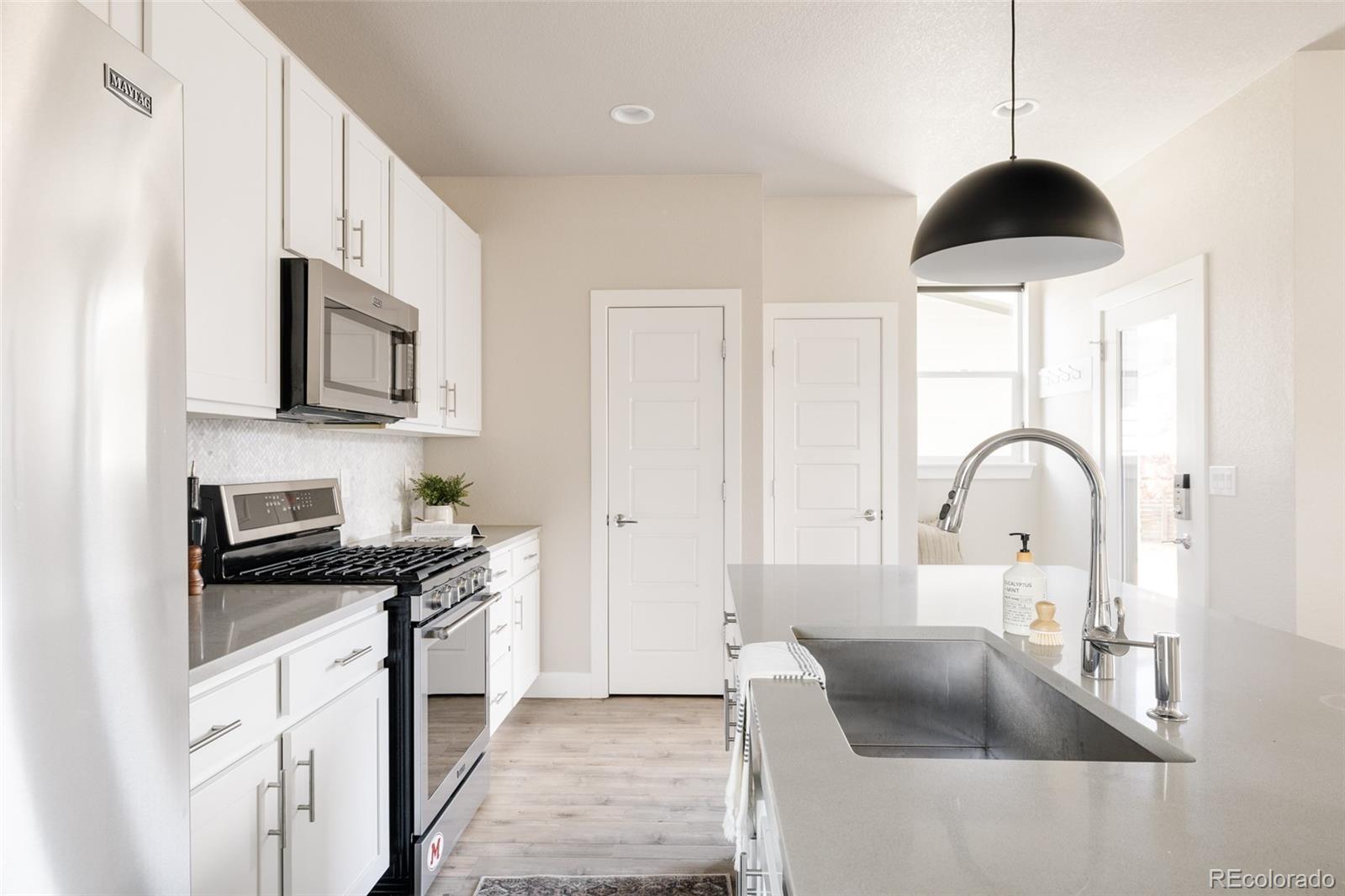 5840 Boston Street Denver, CO 80238 - Photo 6 of 40